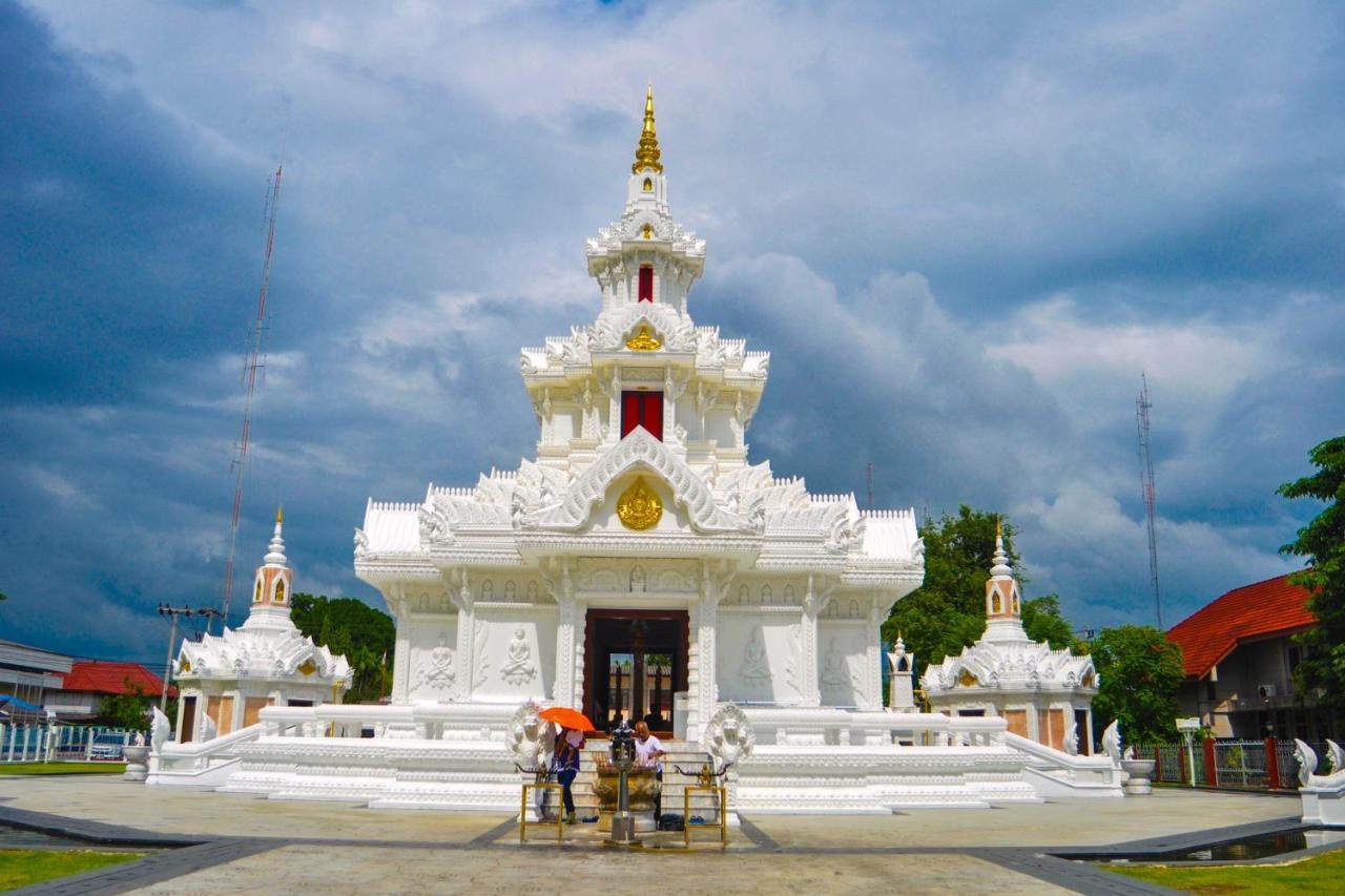 Pura Nakhon Hotel Nakhon Si Thammarat Esterno foto