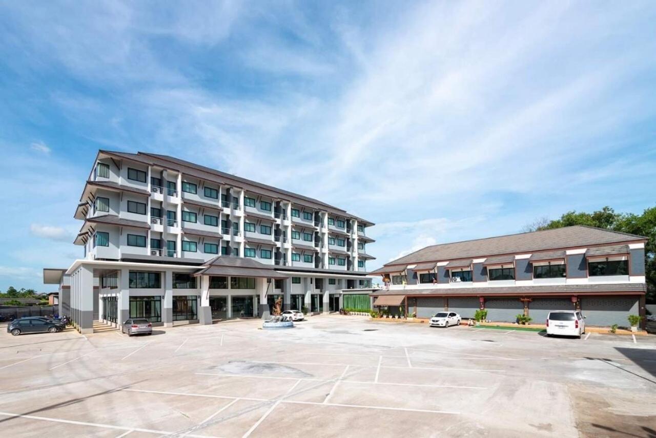 Pura Nakhon Hotel Nakhon Si Thammarat Esterno foto